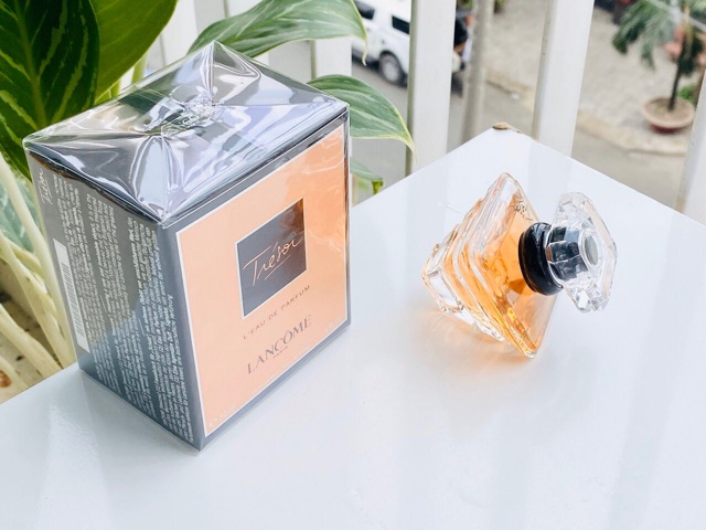 Nước hoa nữ Lancome Tresor Edp fullbox 30ml