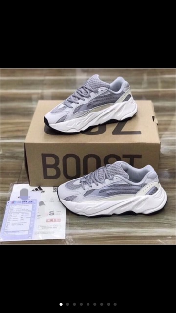 (⚡️Tặng ful bok + Tất +quà ⚡️Zep một một⚡️) Giày thể thao nam,nữ Yz 700 phản quang,đế bot mềm nhẹ êm chân chống trơn G11 | BigBuy360 - bigbuy360.vn