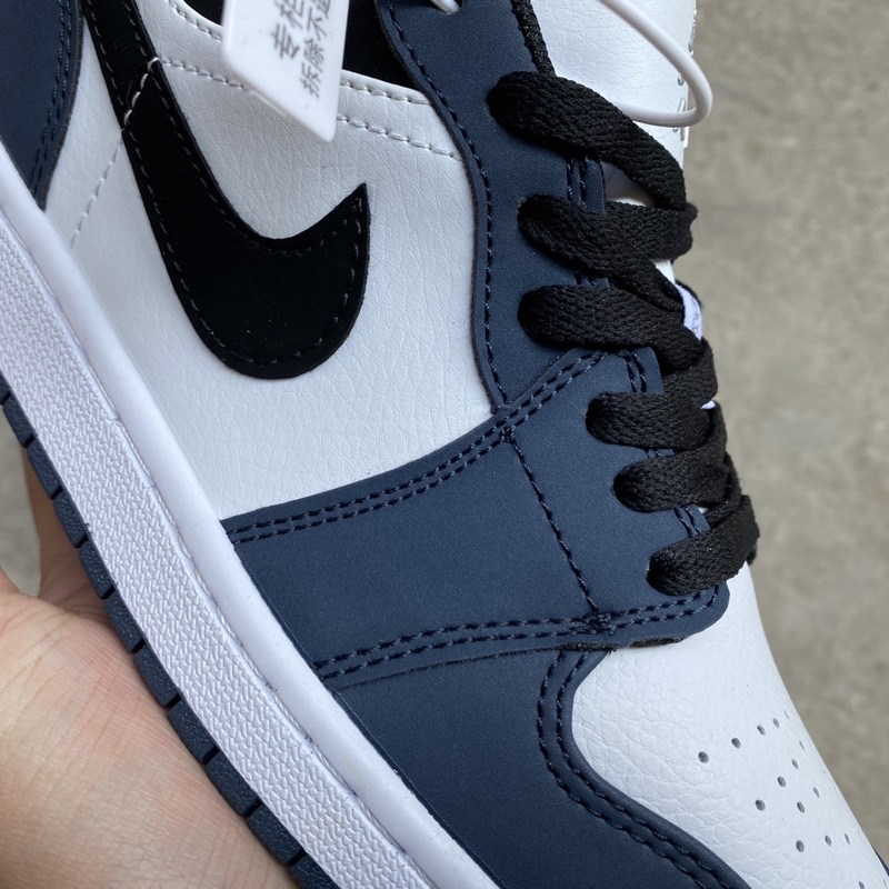 Giày thể thao Jd thấp cổ trắng navy