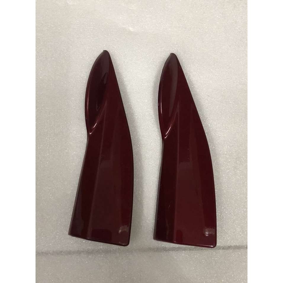 Che gác chân trái/ phải xe Shark mã VVB