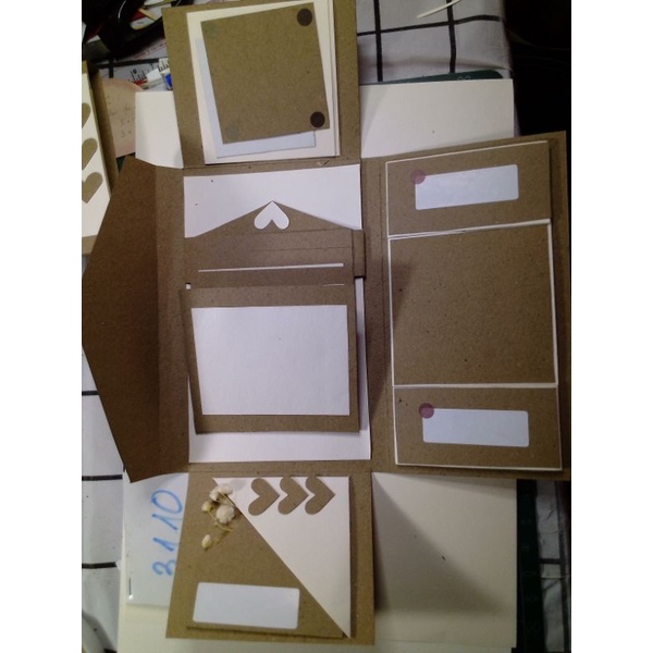 3110 thiệp handmade gắn hình