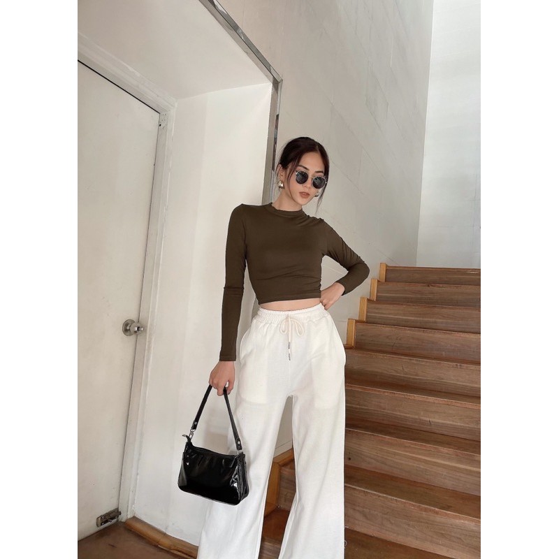 Áo croptop tay dài cổ tròn