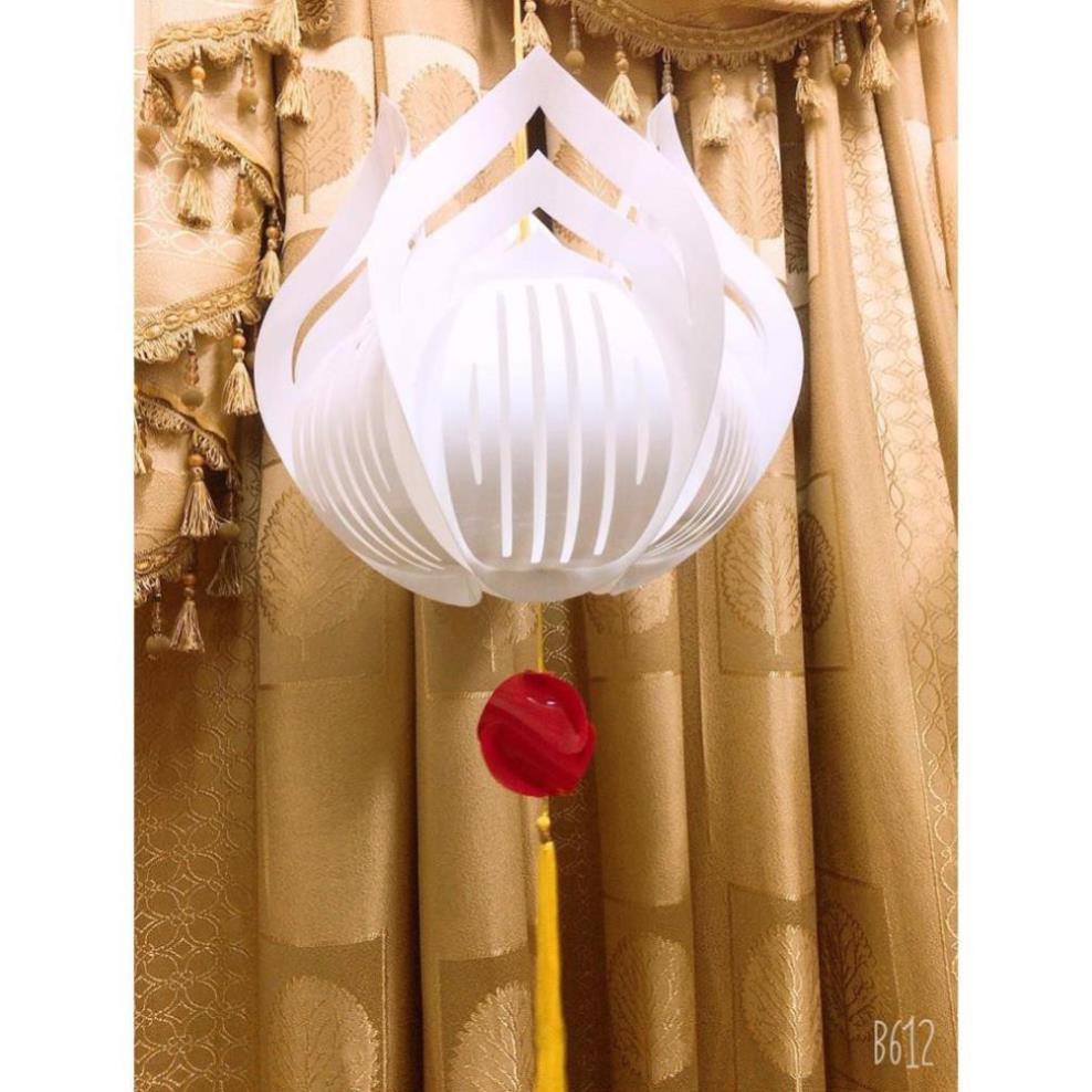 Lồng đèn Hoa Sen bằng nhựa xuyên sáng trang trí quán cafe sân vườn, chùa chiền, đường phố...