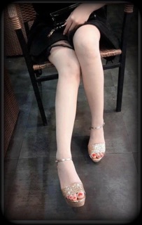 Dép óng ánh đế xuồng 9 phân