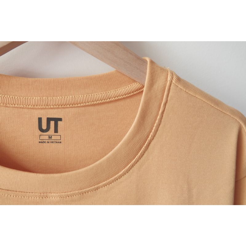 Áo thun UT của Uniqlo, xuất dư xịn