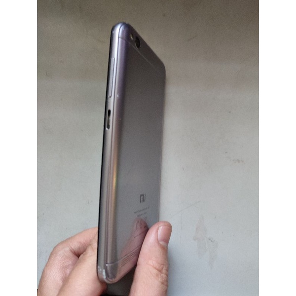 Điện thoại Xiaomi redmi 5A, ram 2g, 2 sim 2 sóng