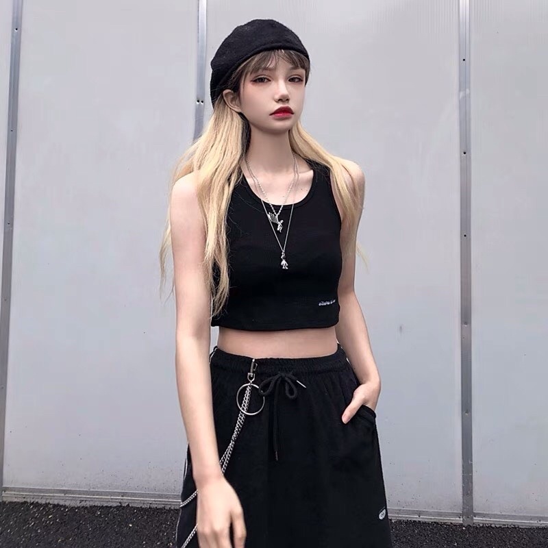 Áo Croptop 3 Lỗ Thể Thao Chữ Viền 2 Màu Đen Xám