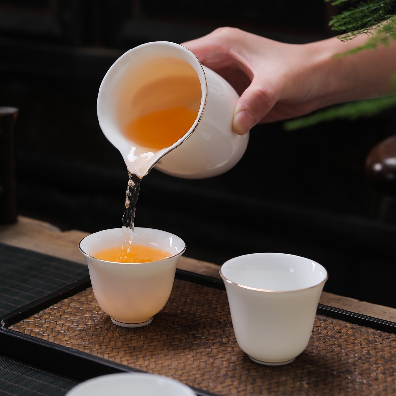 Tống Trà Bằng Sứ Cảnh Đức Trấn, Sứ Bạch Định Thấu Quang