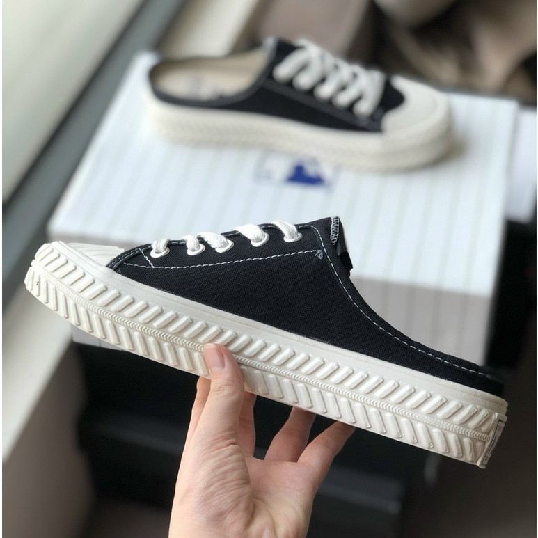 Giày thể thao và sneaker nữ sục đạp gót 2 màu trắng và đen