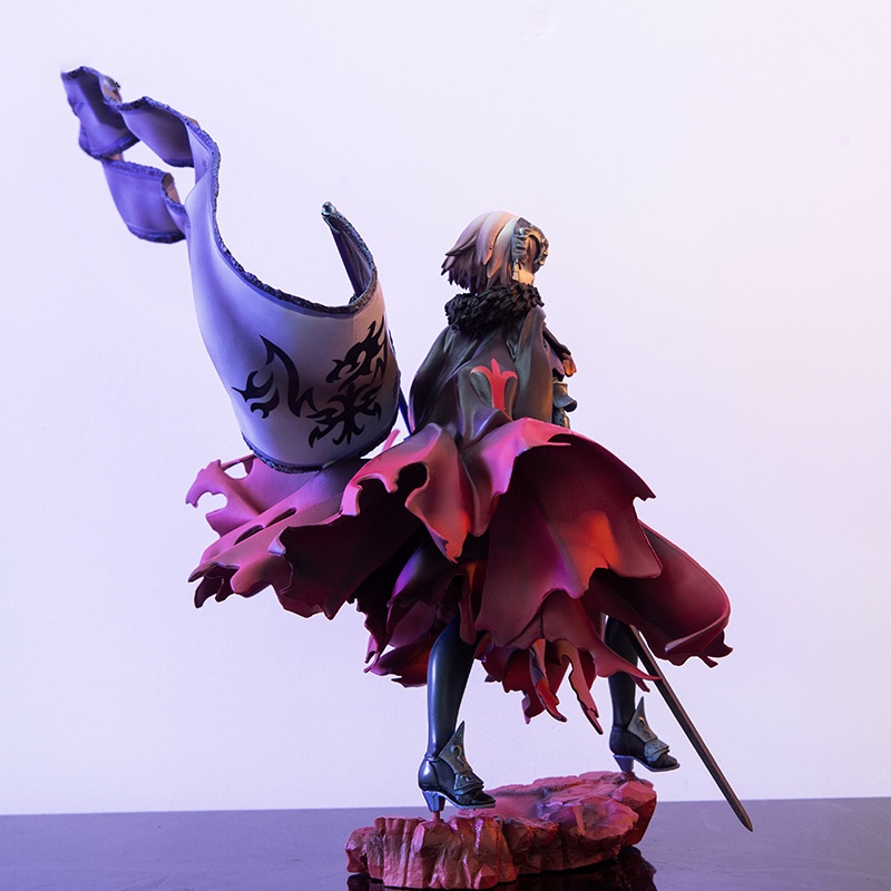 Mô Hình nhân vật Saber trong anime Fate/Grand Order