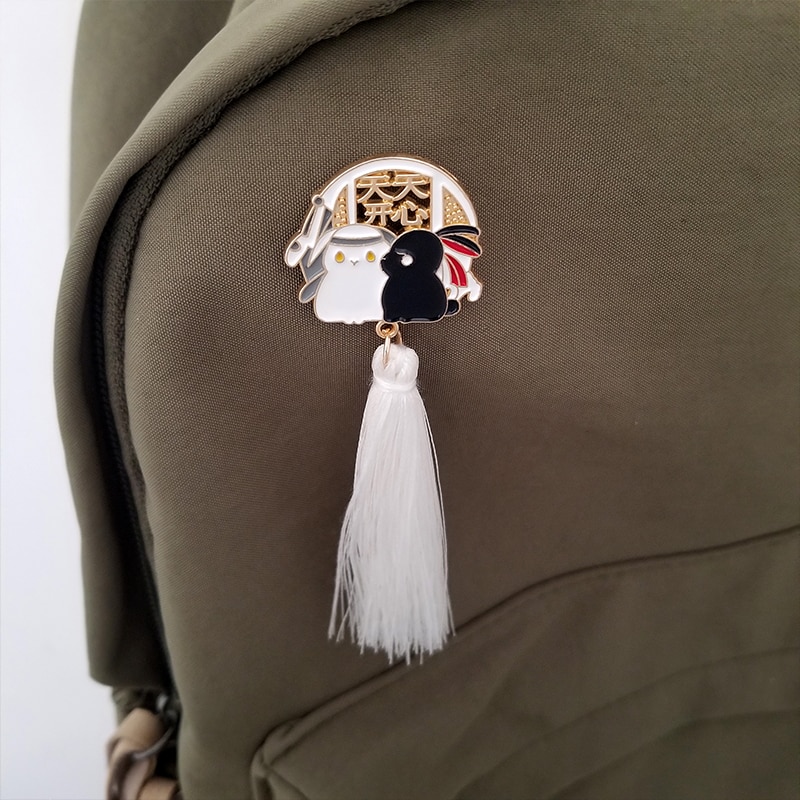 Ghim Cài Áo Hình Thỏ Trắng Đen Thời Trang