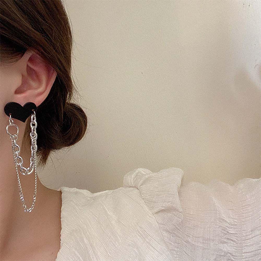 Khuyên Tai Lủng Lẳng Hình Trái Tim Màu Đen Cá Tính Cho Nữ