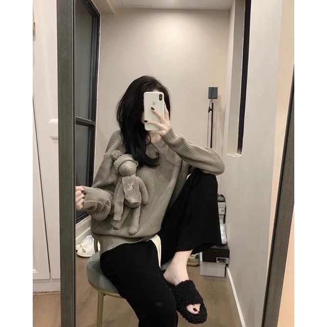 Áo len đính gấu bông