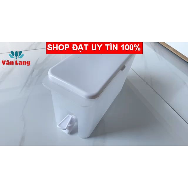 Bình nước 3,5 Lít bằng nhựa có vòi rót tiện dụng