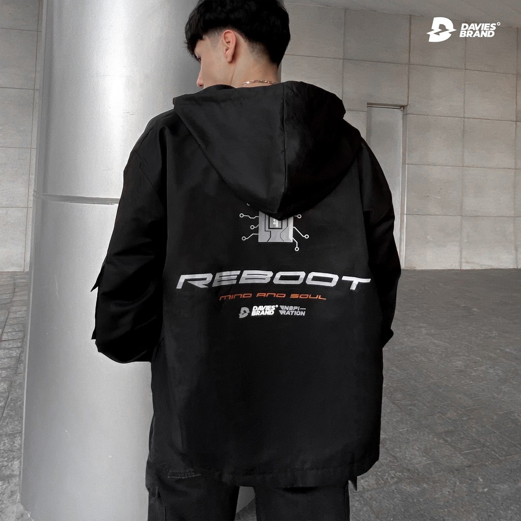 Áo khoác dù nam nữ form rộng có nón màu đen Badge Hooded Jacket local brand Davies I D34-AK5