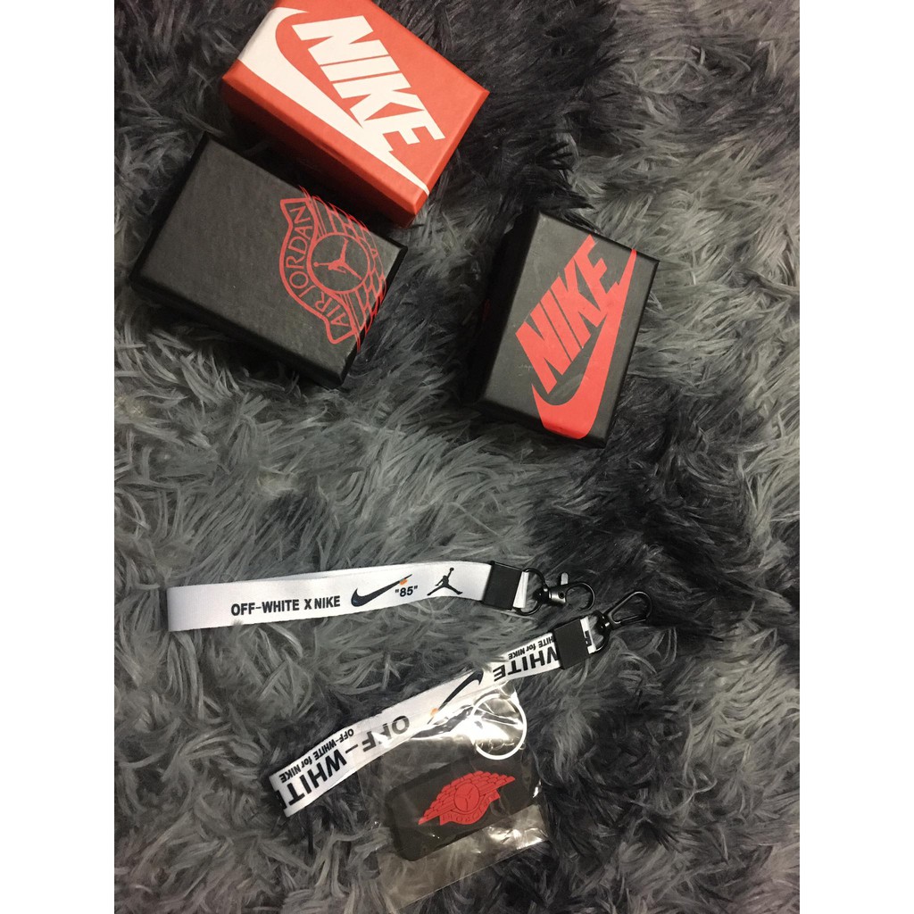 Móc khóa dây và tag Nike Jordan Off white