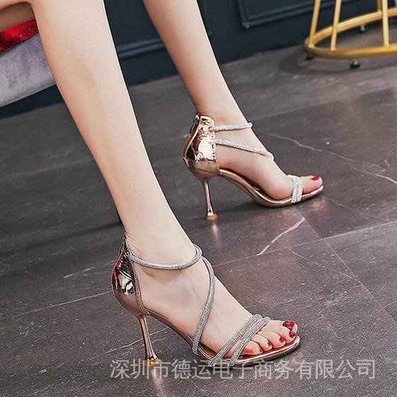 Giày Sandal Cao Gót Hở Ngón Quai Mảnh Hở Lưng Đính Đá Phối Khóa Kéo Thời Trang Mùa Hè Hàng Mới Dành Cho Bạn Nữ 2022