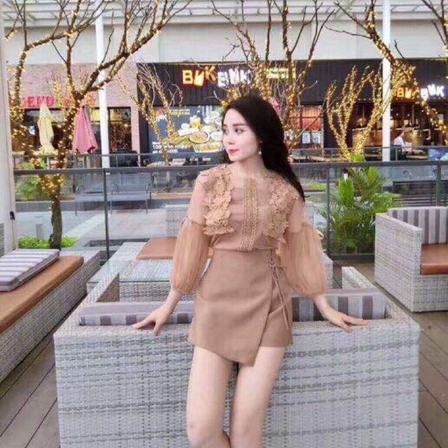 Áo ren tiểu thư