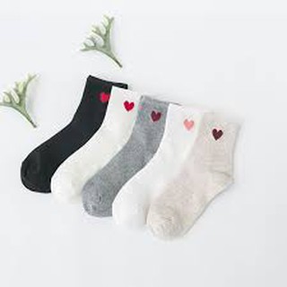 Tất nữ logo trái tim