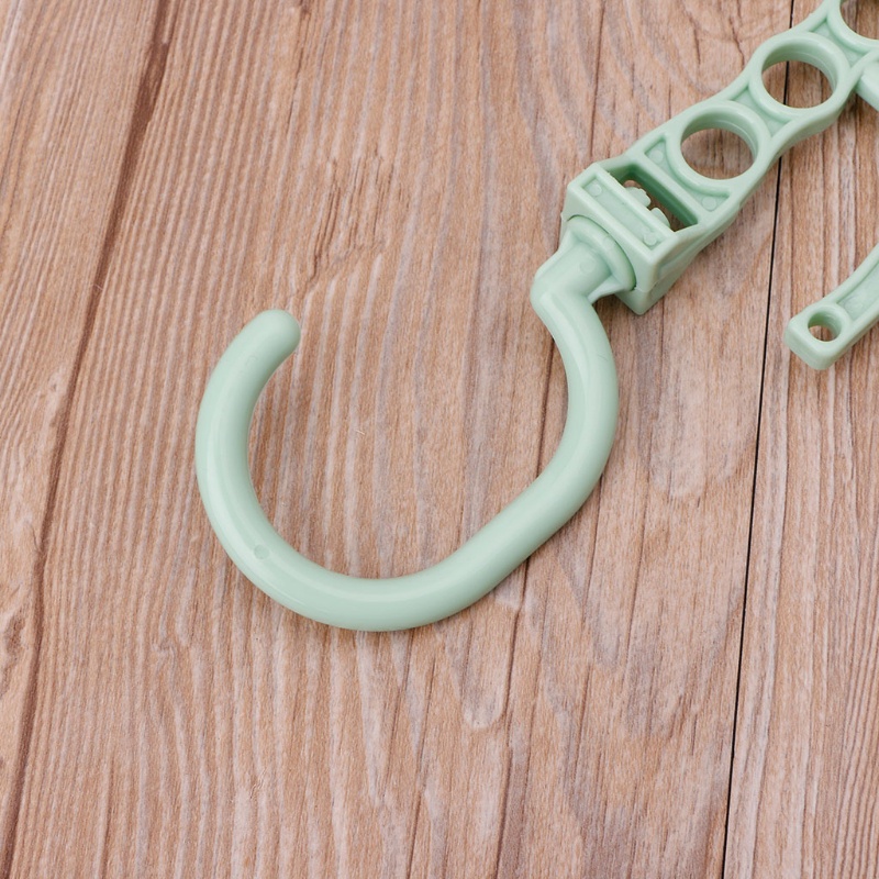 Móc Treo Quần Áo 5 Lỗ Xoay 360 Độ Đa Năng