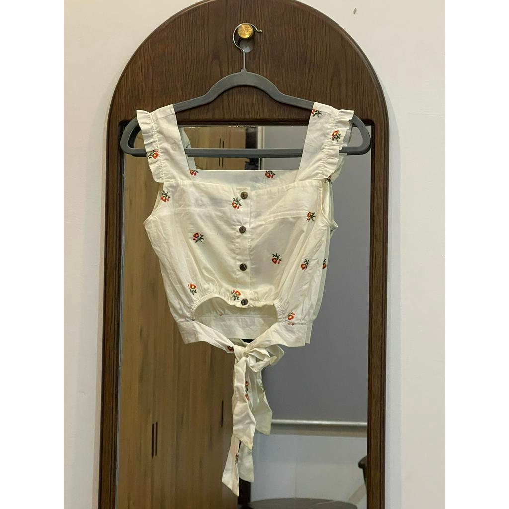 Pass áo hai dây hoa trắng Koibito của Bleubird