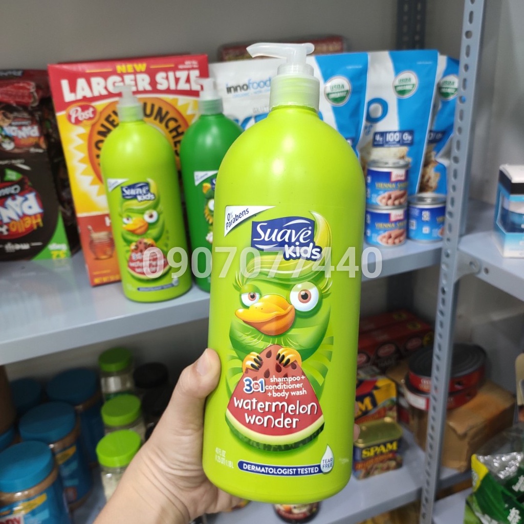 Sữa tắm gội xả trẻ em Suave Kids 3 In 1 chai lớn 1,18 lít cung cấp các dưỡng chất làm giảm tóc rối - EDS Hàng Mỹ