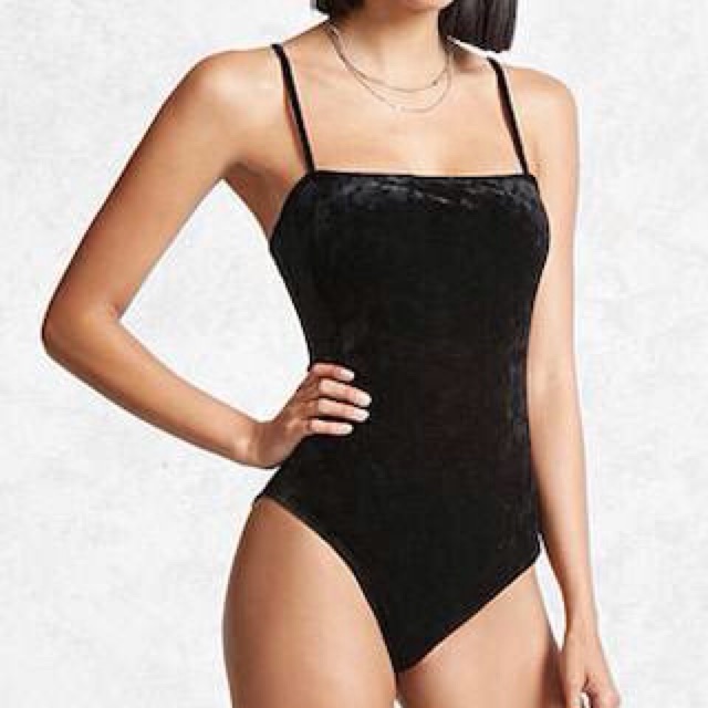 Bodysuit nhung