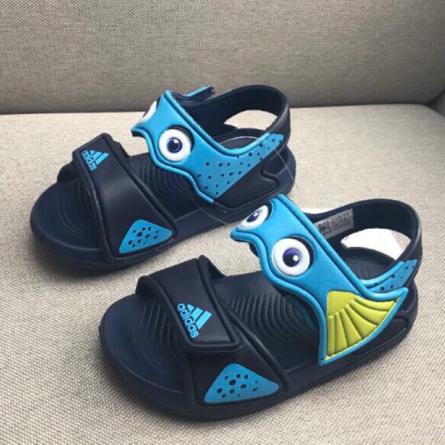 Sandal adidas