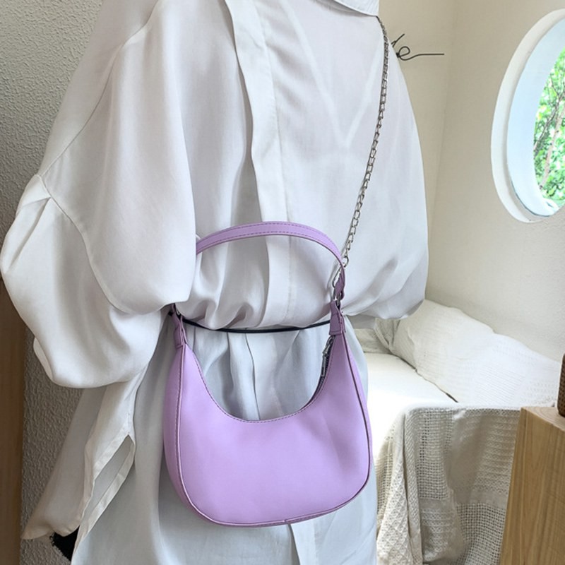 Túi Đeo Vai Màu Trơn Phối Dây Xích Cá Tính Dễ Phối Đồ Dành Cho Nữ