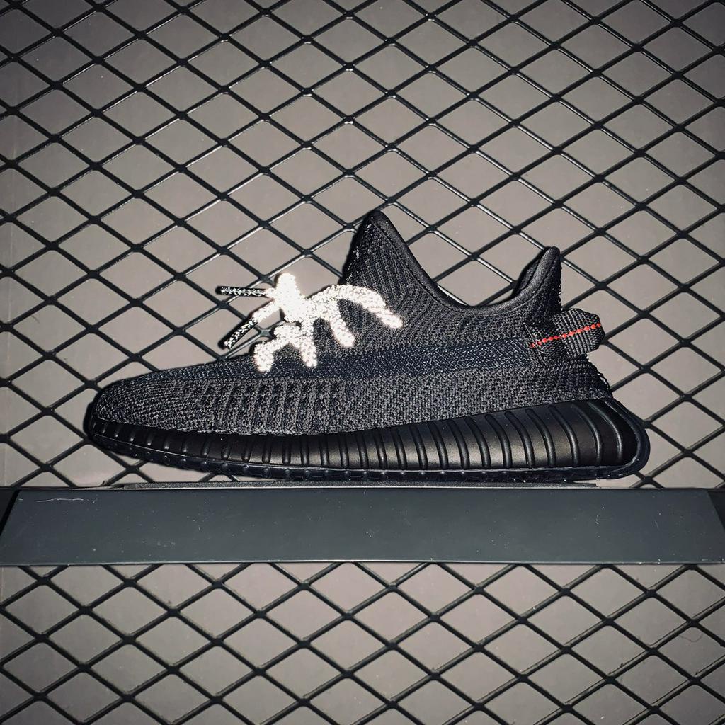 Giày Thể Thao Sneakers YZ 350 V2 STATIC Black ĐEN Phản Quang Dây Và Gót Cực đẹp Cho Cả Nam Và Nữ