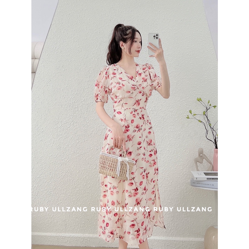 Váy hoa cổ chéo xẻ đùi sang chảnh