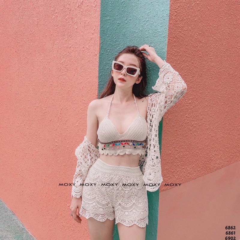 17-[HOT NEW 2021]-Set ren bikini đi biển (bra phối hạt -quần sóc hoa sóng- choàng tay hoa loe)