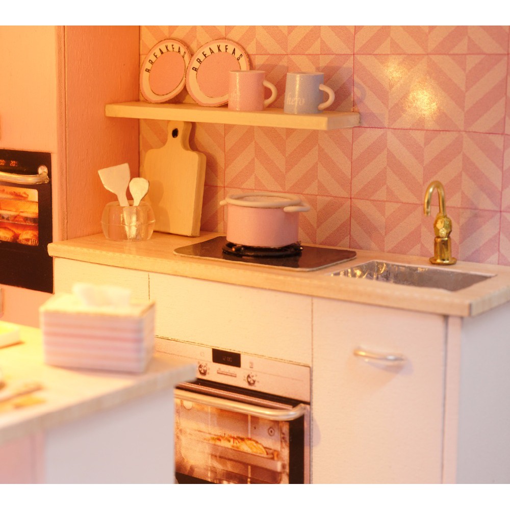 Bộ lắp ráp mô hình nhà gỗ DIY: Pink House L022