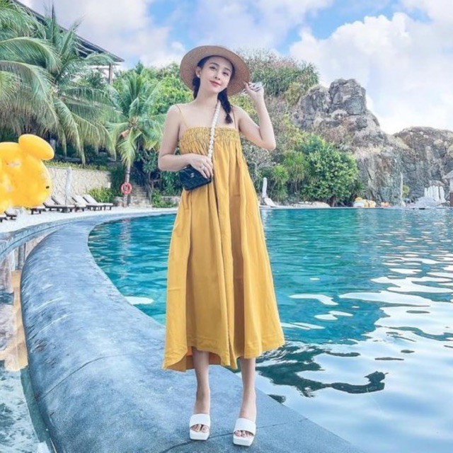 Đầm maxi vàng 2 dây nút bọc nhún ngực