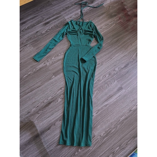 Đầm Maxxi Dáng Ôm Body Gân Dây Rút Khoét Cổ Yếm Tay Dài