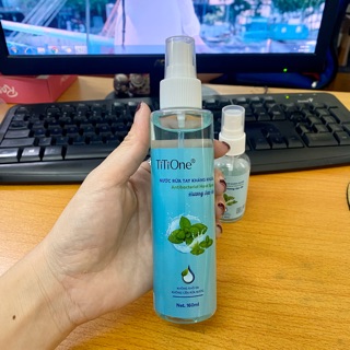 Nước rửa tay kháng khuẩn dạng xịt TiTiOne 160ml