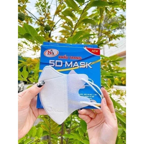 Khẩu trang 5D Màu Trắng Famapro thuộc công ty Nam Anh hộp 10 chiếc dày 3 lớp vải không dệt