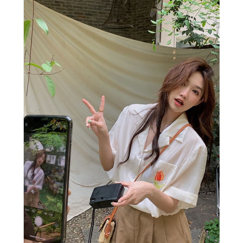 Áo Sơ Mi Tay Ngắn Dáng Rộng Cổ Chữ v In Hình Hoa tulip Kiểu Hồng Kông Thời Trang Mùa Hè Cho Nữ