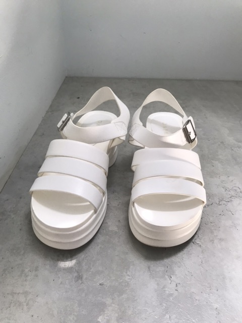 Sandal Daphne đế xuồng