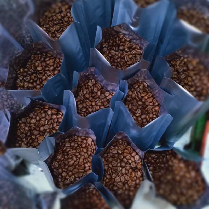 cafe hạt rang mộc nguyên chất daklak 1kg