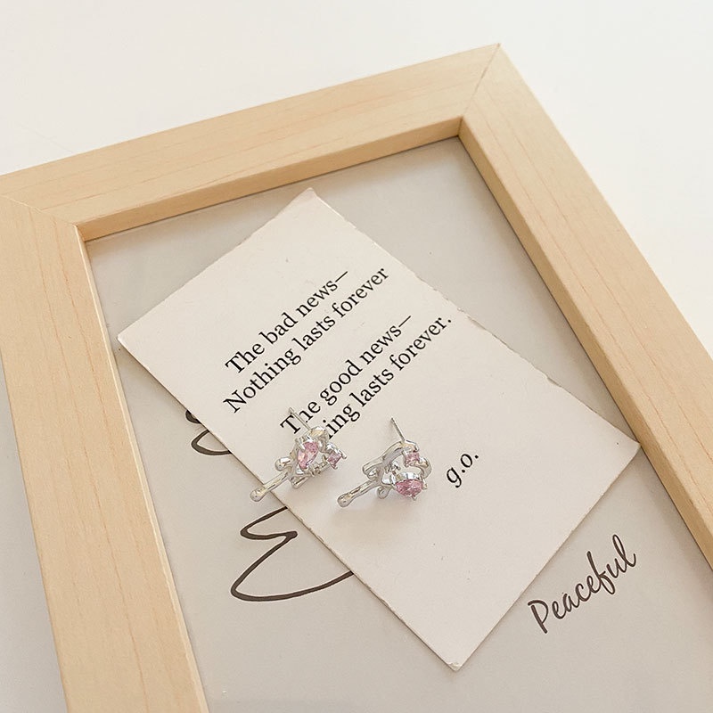 Khuyên Tai Hình Trái Tim Đính Đá Zircon Hồng Hợp Thời Trang Dễ Phối Đồ