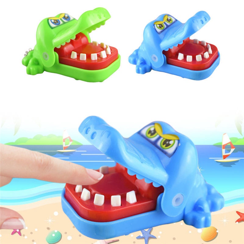 Đồ Chơi Cá Sấu Cắn Tay Vui Nhộn
