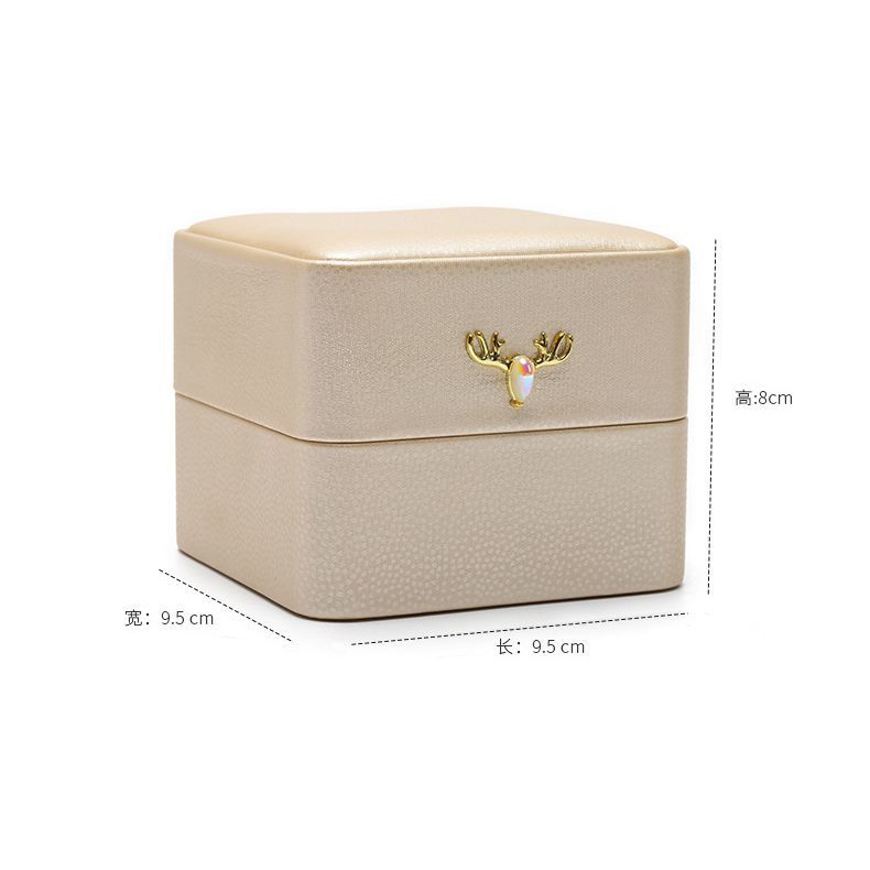 Hộp Đựng Trang Sức Hình Kim Cương Có Đèn LED Sáng Tạo