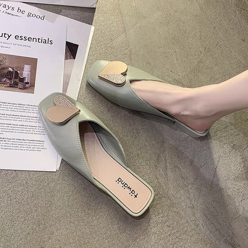 GIÀY SỤC NHỰA HÌNH TRÁI TIM SIÊU KUTE❤️❤️❤️