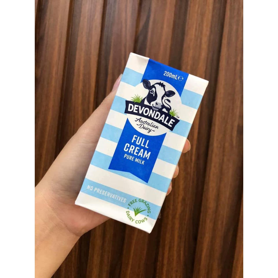Thùng 24 Hộp sữa Devondale Full Cream 200ml date 01/2021.