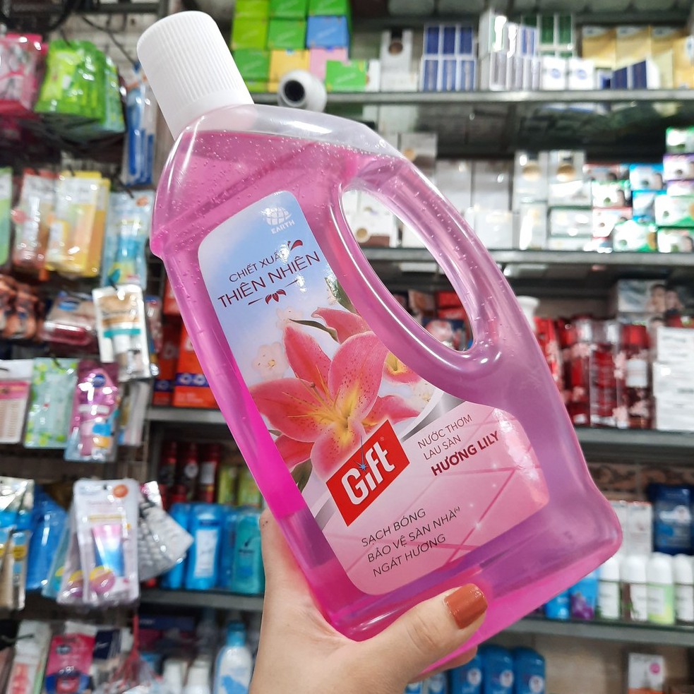 Nước thơm lau sàn Gift hương lily chai 1L (Hồng)
