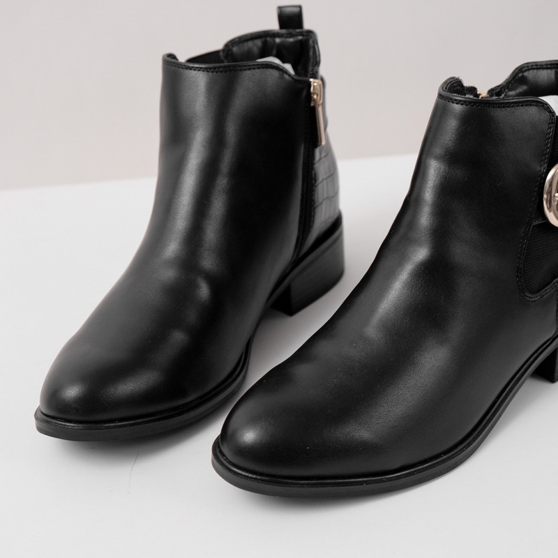 [JOIEHOME] Boots cổ chun quai cài da trơn