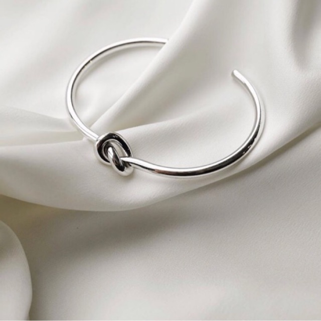 Vòng tay Heart Bracelet oversize màu bạc