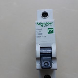CB TÉP SCHNEIDER 20A
