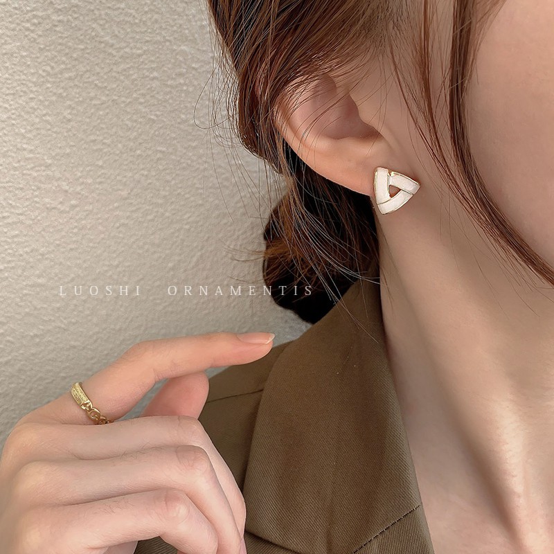 MOCHASHUKhuyên tai hình tam giác mạ bạc 925 thời trang xinh xắn cho nữ